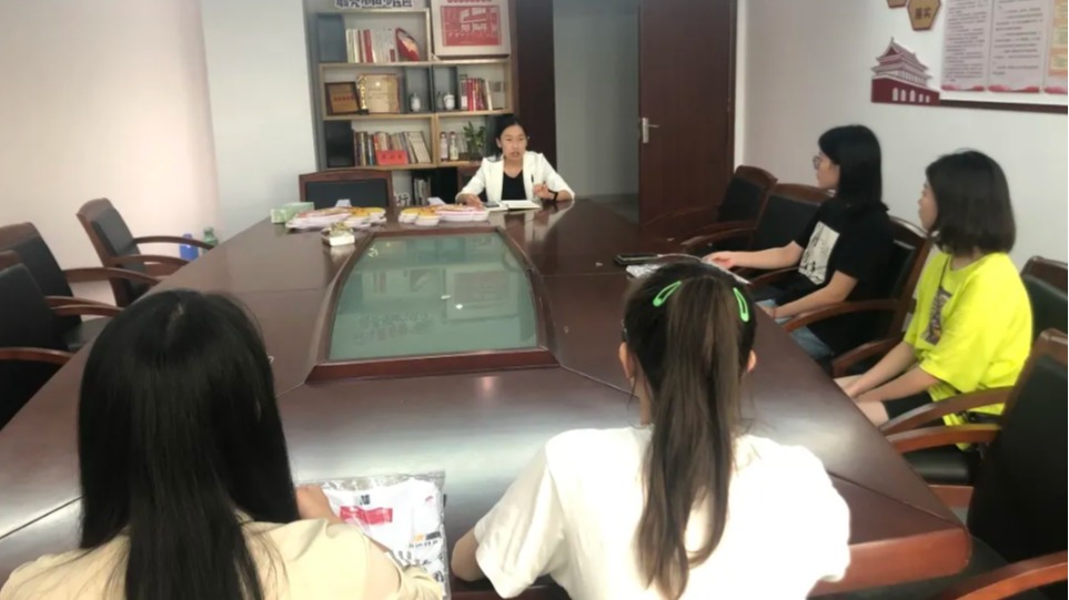 福利姬
丨富春江镇暑期社会实践调研（上）